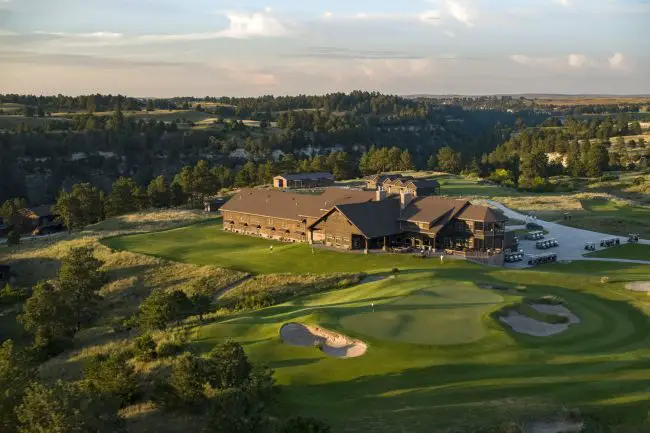 Prairie club offers one of the best stay and play golf packages in Nebraska