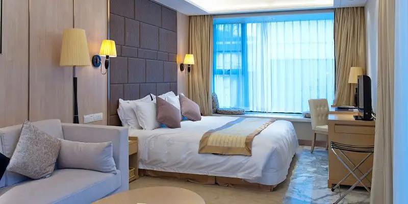 hotel_room_check_for_before_you_checkout check your hotel room before checkout to avoid lost item